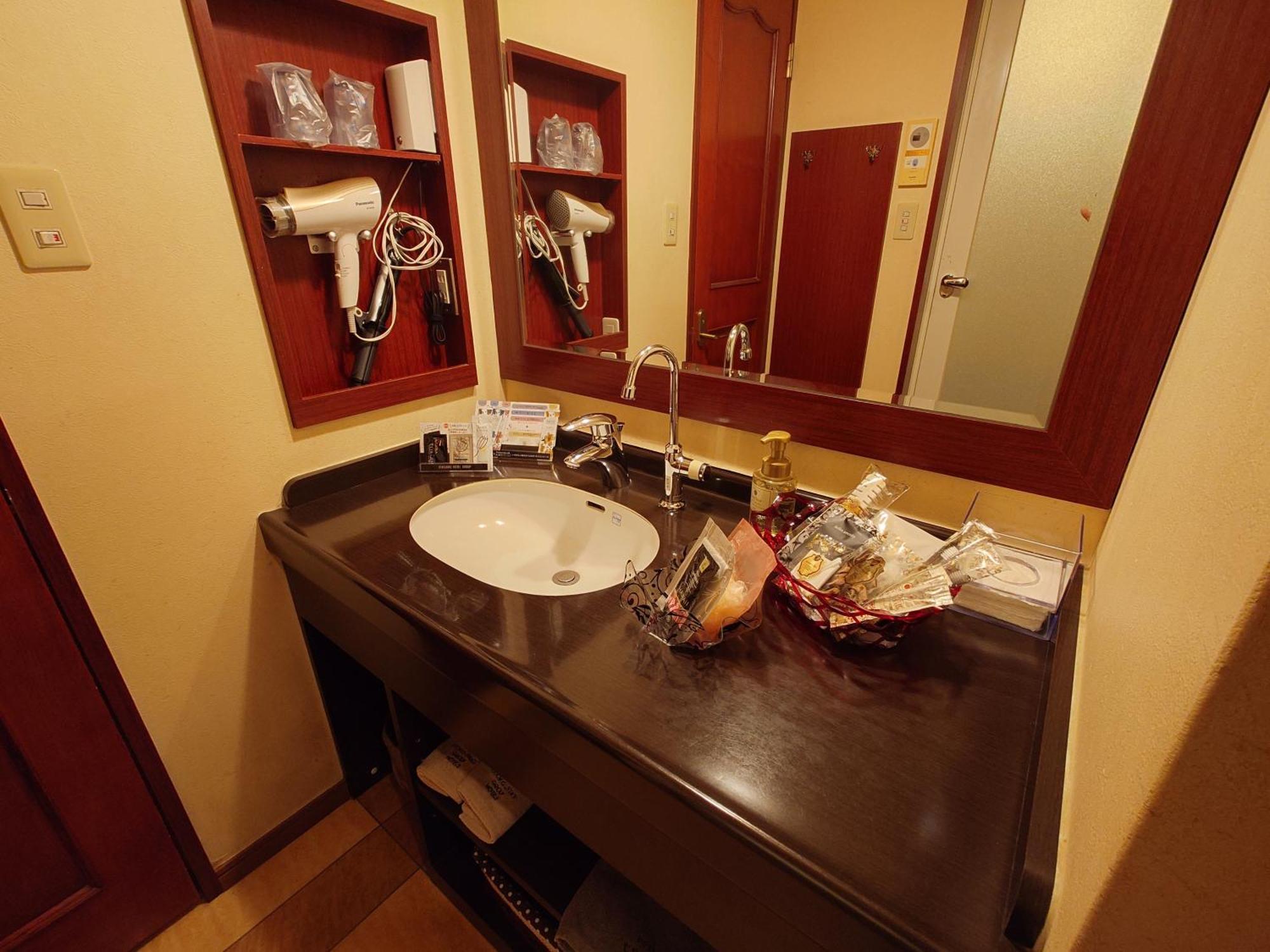 ホテル カーシュ Cache 男塾ホテルグループ (Adults Only) Himeji Extérieur photo