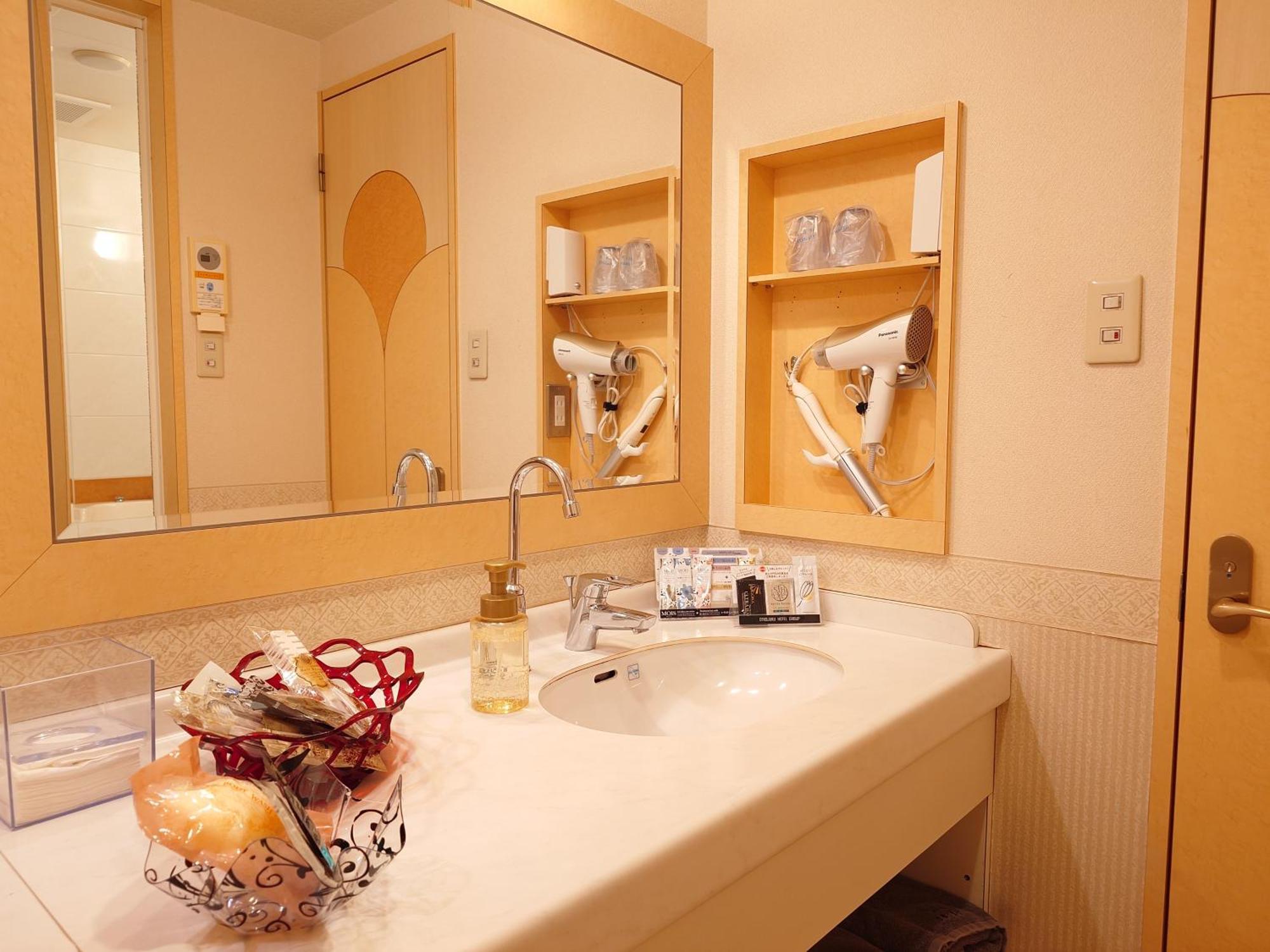 ホテル カーシュ Cache 男塾ホテルグループ (Adults Only) Himeji Extérieur photo