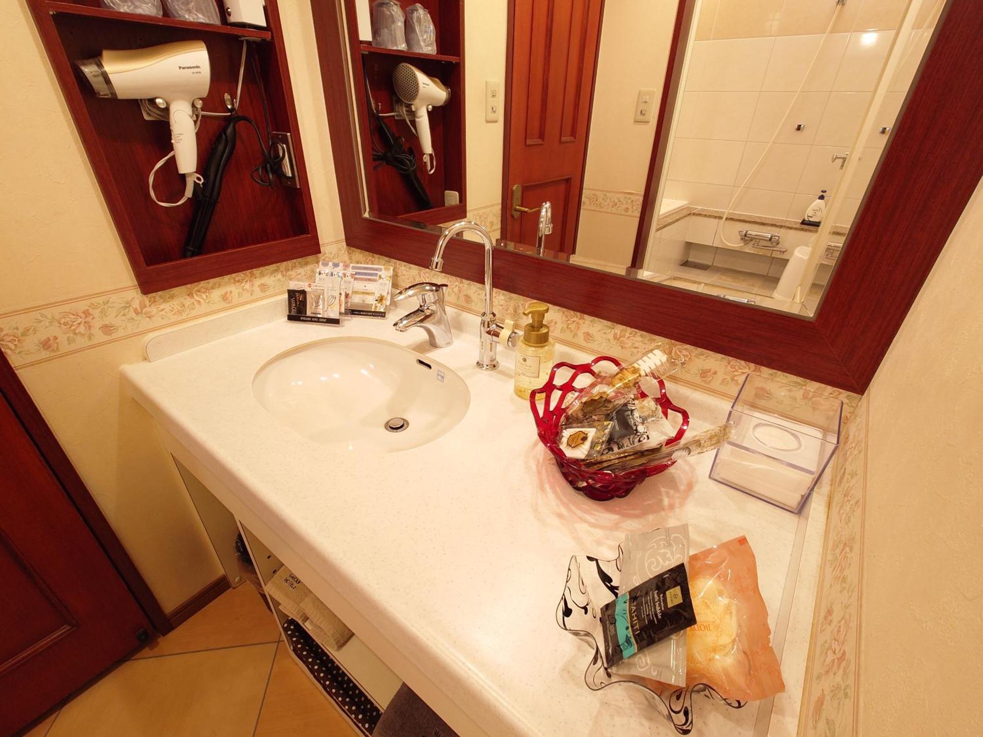 ホテル カーシュ Cache 男塾ホテルグループ (Adults Only) Himeji Extérieur photo